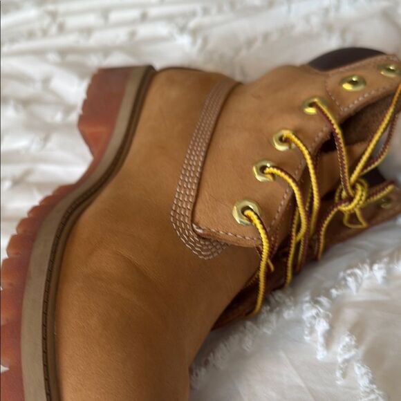 Timberland Wheat Work Boots ~ Kids 5.5 Women’s 7.5 - Picture 9 of 11